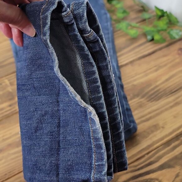 Banana Republic. Stretch Denim. Size 6. Regular. - Picture 7 of 8